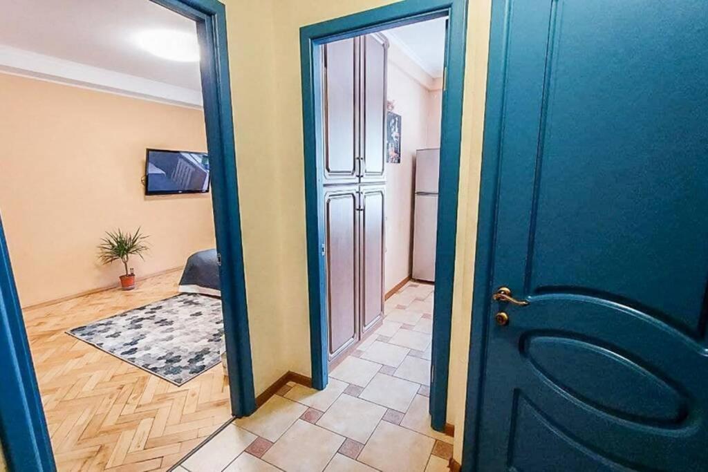 Apartament Cozy Flat Kijów Zewnętrze zdjęcie